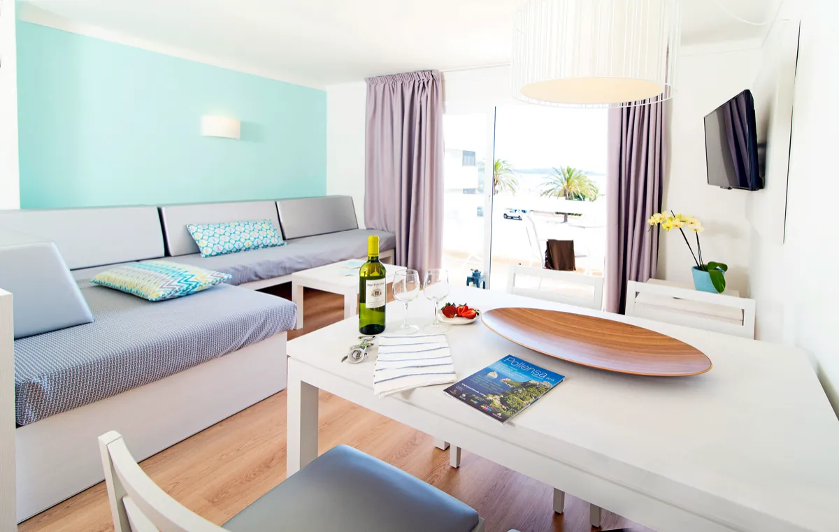 07_cabot_sivella_Enjoy Salón de un apartamento del Cabot Sivella Apartments
