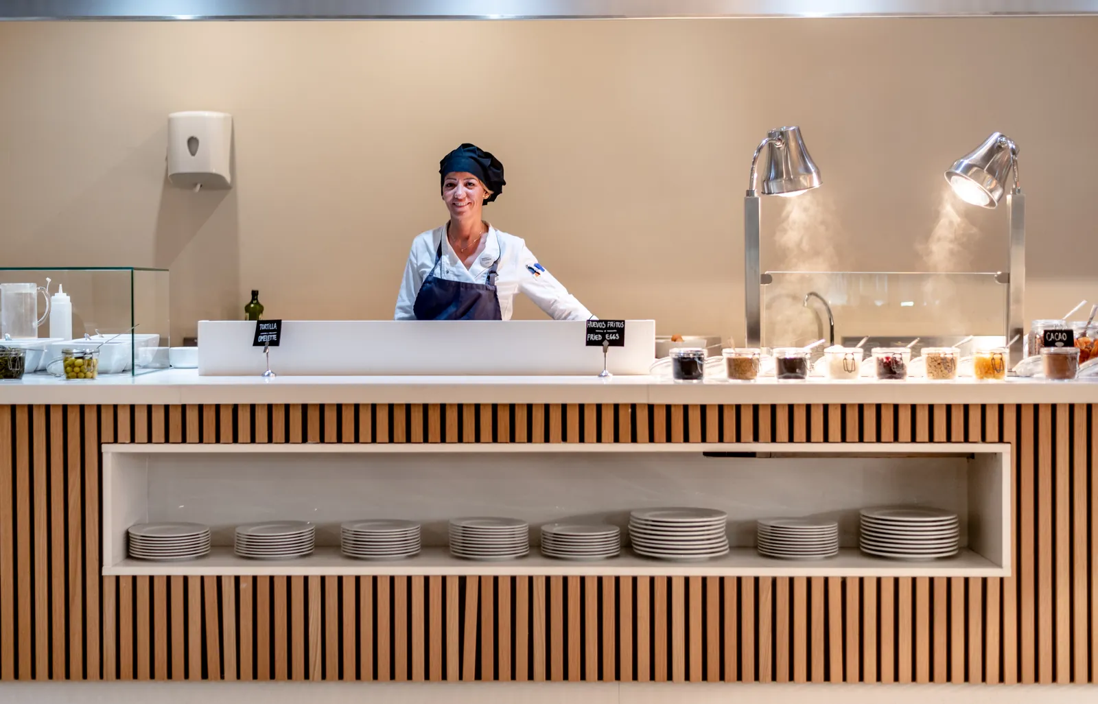 10.2-SHOW COOKING