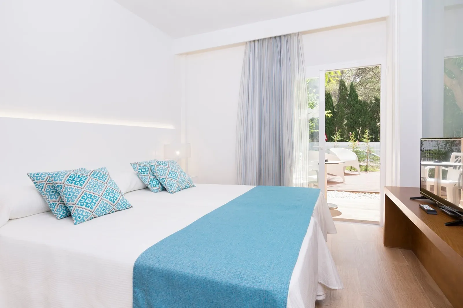 Mar_Hotels_Playa_Mar_and_Spa-Suite_Premium_11